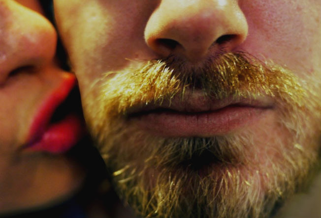 Homem No Espelho - Cuidados com a barba 2015
