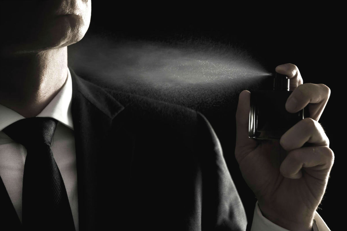 Resultado de imagem para 8 dicas para homens para fazer o perfume durar mais tempo no corpo