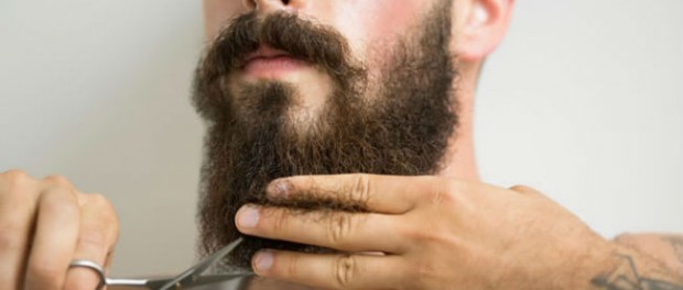 Homem No Espelho - Como cuidar da barba longa
