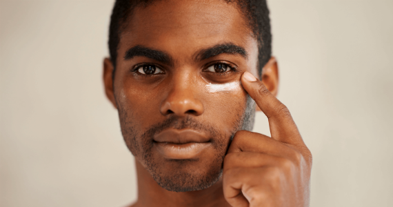 Homem No Espelho - Cuidados para a pele masculina aos 30 anos