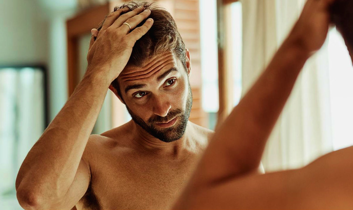 Homem No Espelho - Cabelo masculino - queda de cabelo