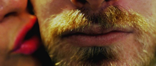 Homem No Espelho - Cuidados com a barba 2015