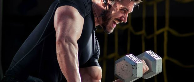 Homem-No-Espelho-Academia-musculacao