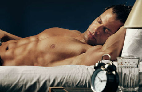 Homem No Espelho - Como ganhar músculos durante o sono-hipertrofia