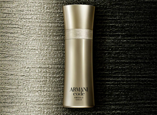 Homem No Espelho - perfume masculino Armani Code Absolu Gold